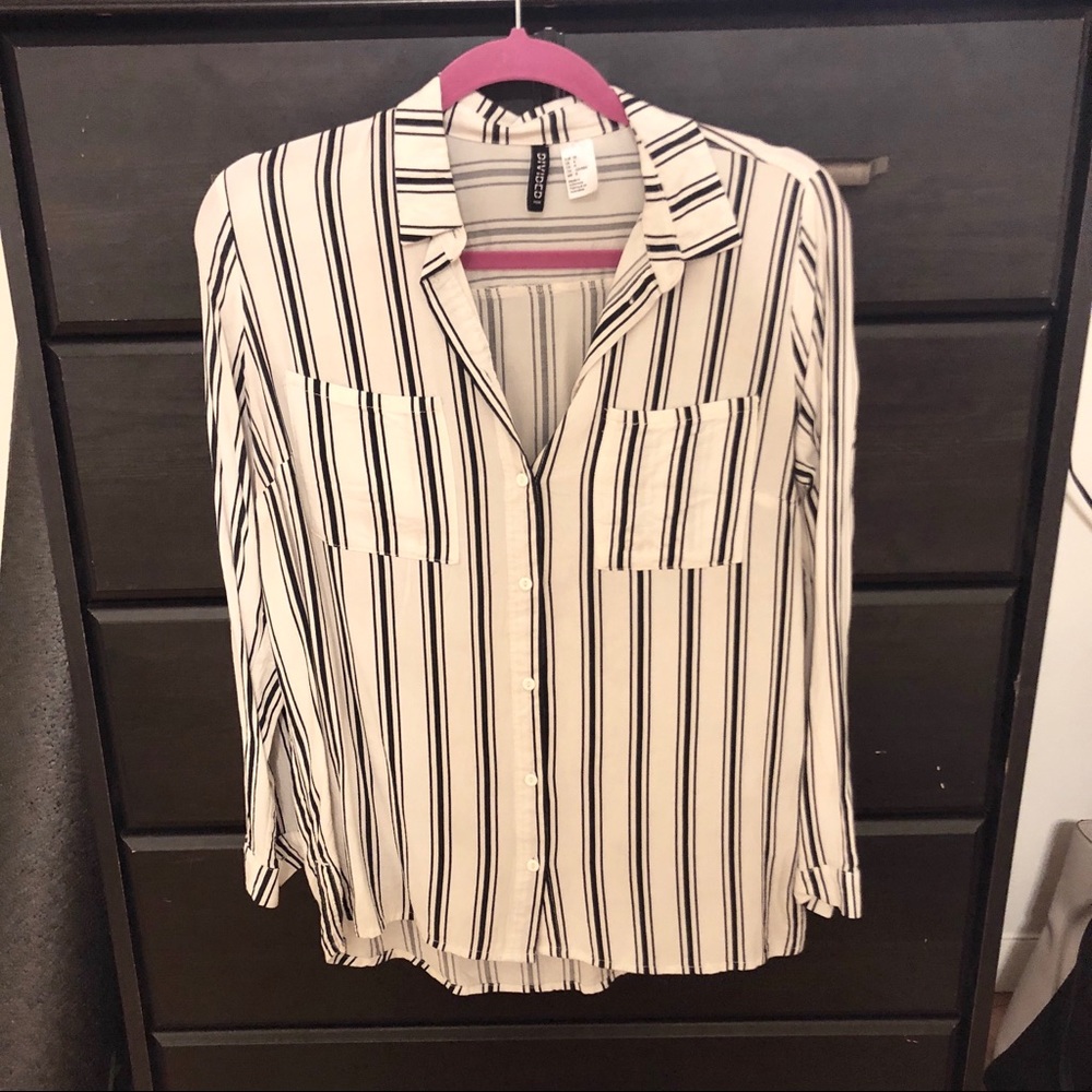 SALE | 👚Striped H&M Button Down Blouse